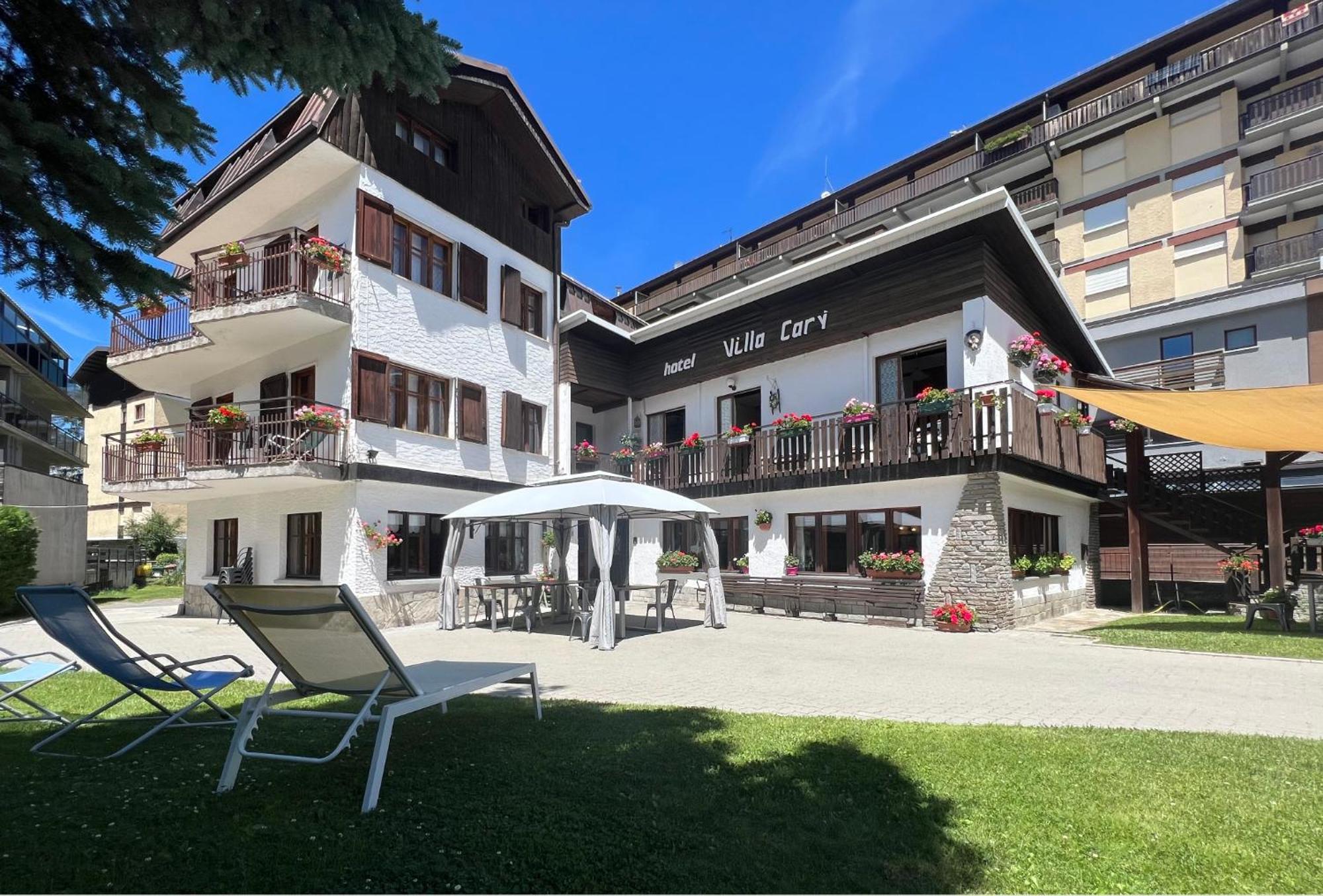 Hotel Villa Cary Sauze D'Oulx Exterior photo